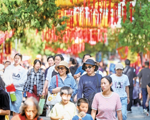 国庆中秋假期首日济南文旅消费开局强劲 30家景区纳客42.53万人次