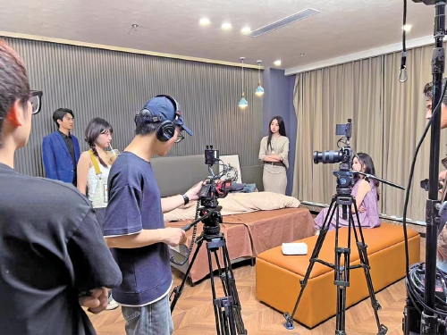 融媒·见证丨微短剧产业崛起，济南也有大动作——镜头里的新赛道