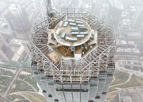 项目强省会|792块单元体板块全部进场 济南“第一高”塔冠幕墙进入安装阶段