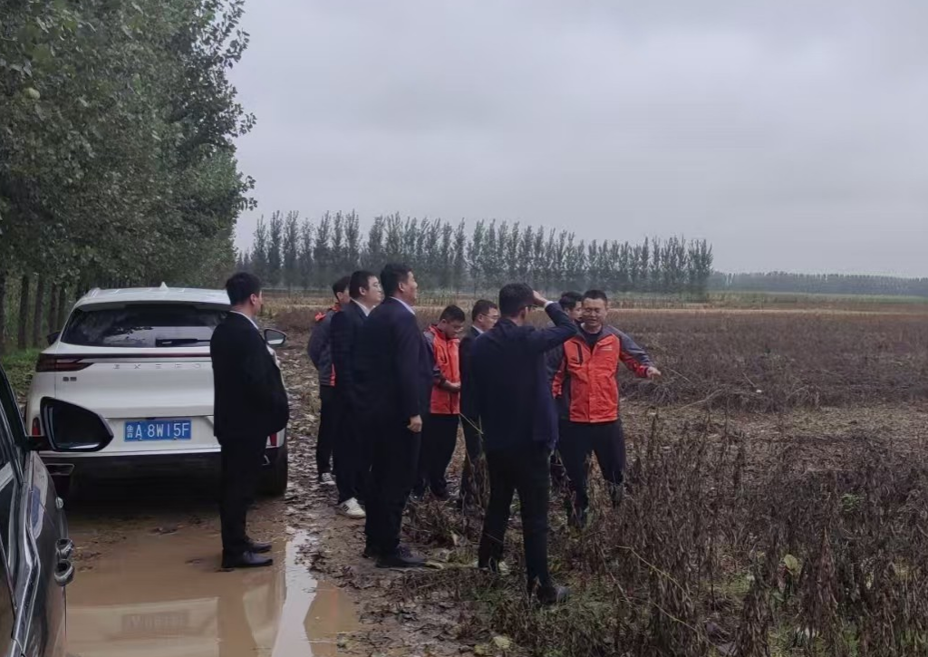 平安财险泰安中心支公司多措并举助力农户应对“三秋”挑战