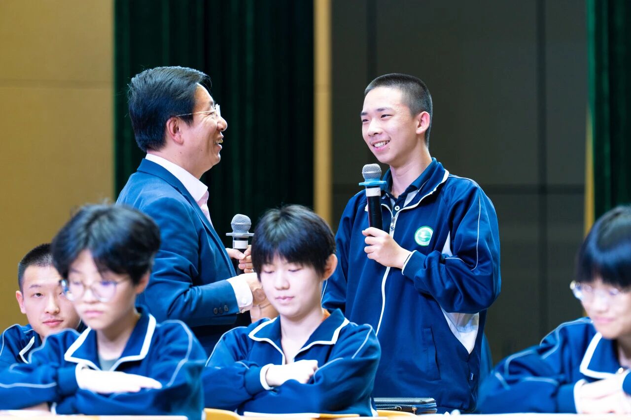 历城区举办第四届全国名家名师大讲堂 百余语文教师共探语文之道