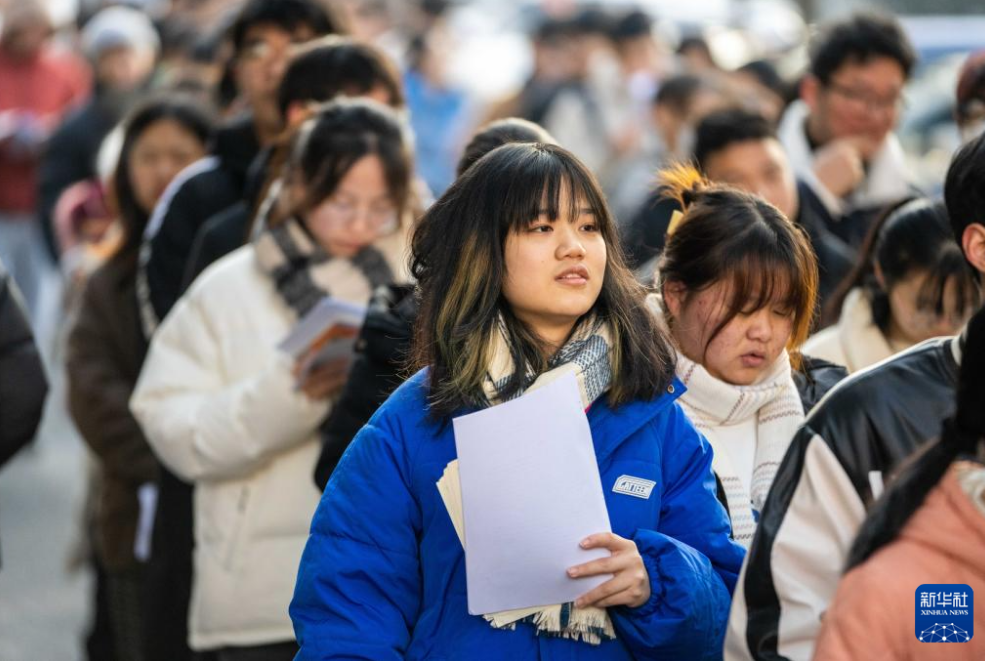 市教育局：计划招聘公费师范毕业生54人