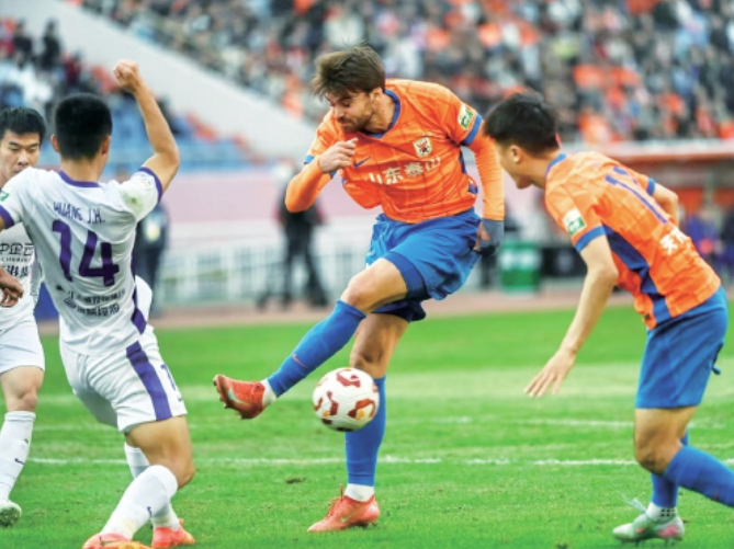 泽卡竞争中超上轮最佳 泰山队青训6名小将入围U16国足