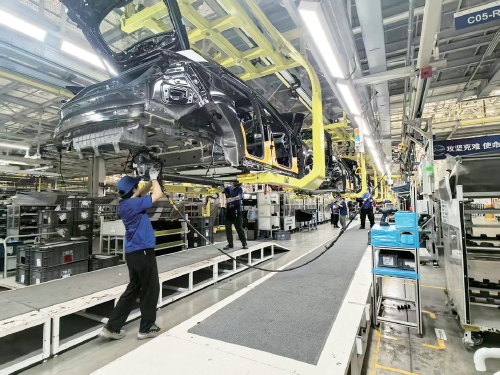 都市圈新能源产业聚势成圈 电池“心跳”激活“绿能”基因