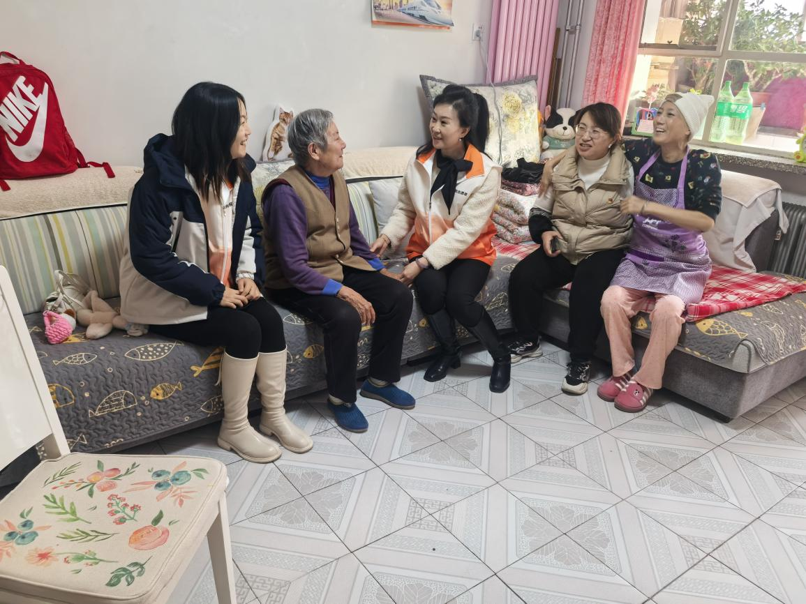 情暖桑榆度重阳 阳光人寿多机构联动开展敬老服务活动