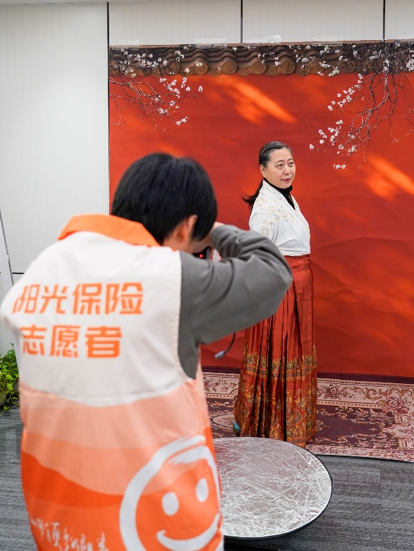 时光记忆，爱在重阳——阳光保险公益美拍志愿服务