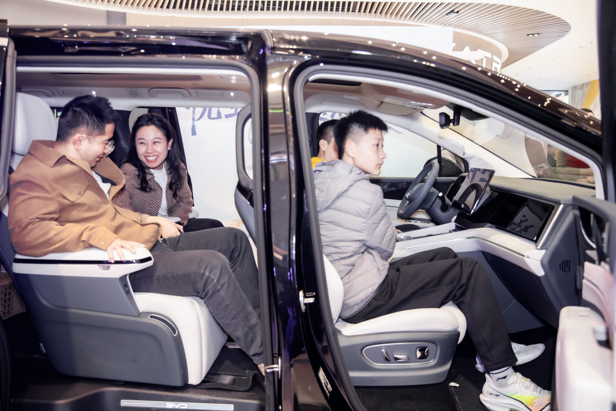 为热爱加码，与生活同行——比亚迪王朝网秦·宋·夏2026款济南上市发布会圆满落幕