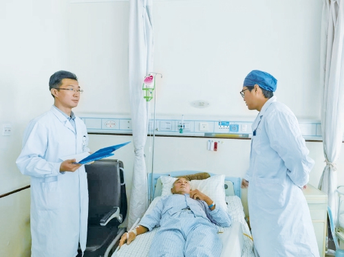 精准“排雷” 非凡守护 山东大学齐鲁第二医院以微创技术筑牢健康防线