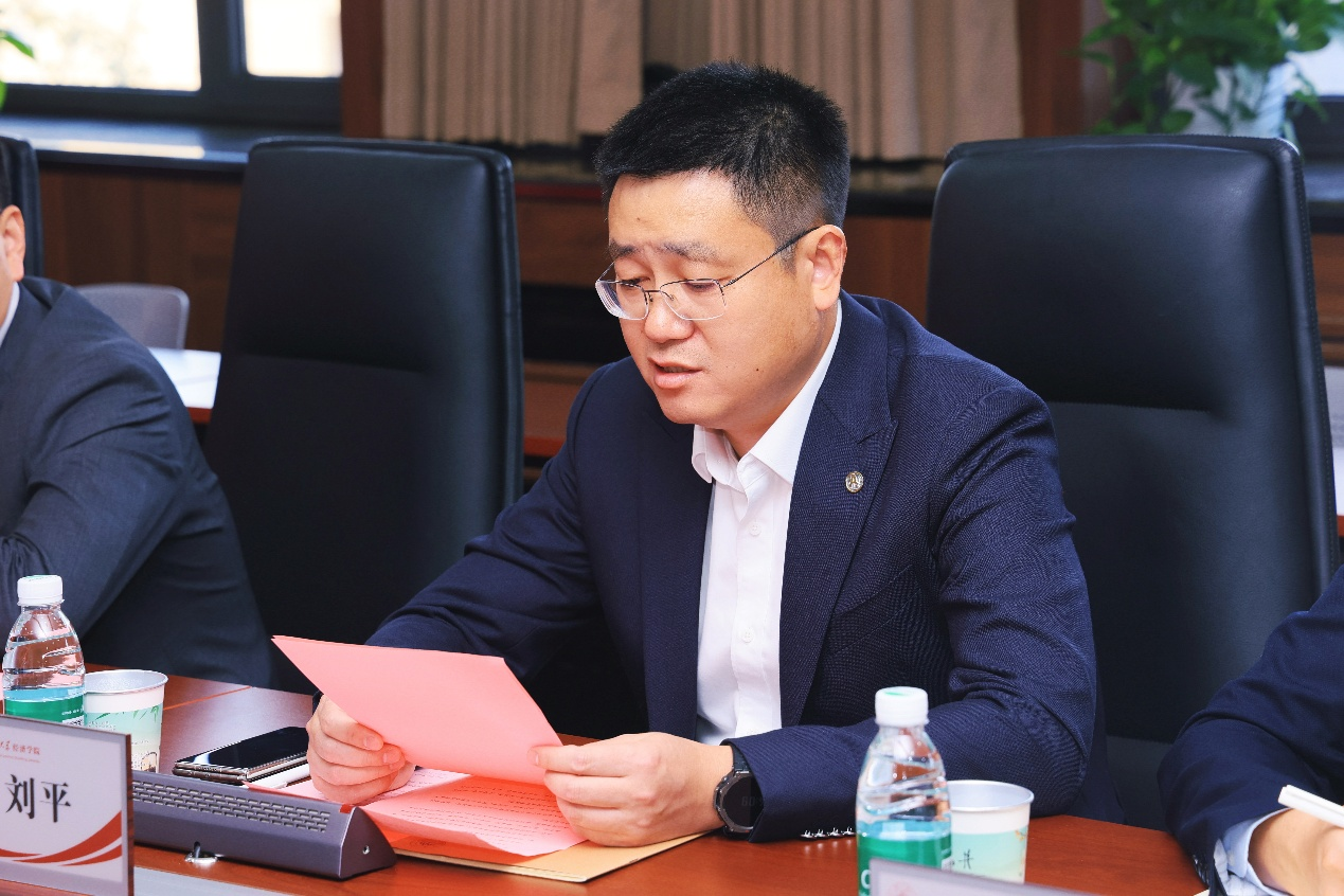 山东大学与平安人寿山东分公司签署校企合作协议,开启校企协同育人新篇章