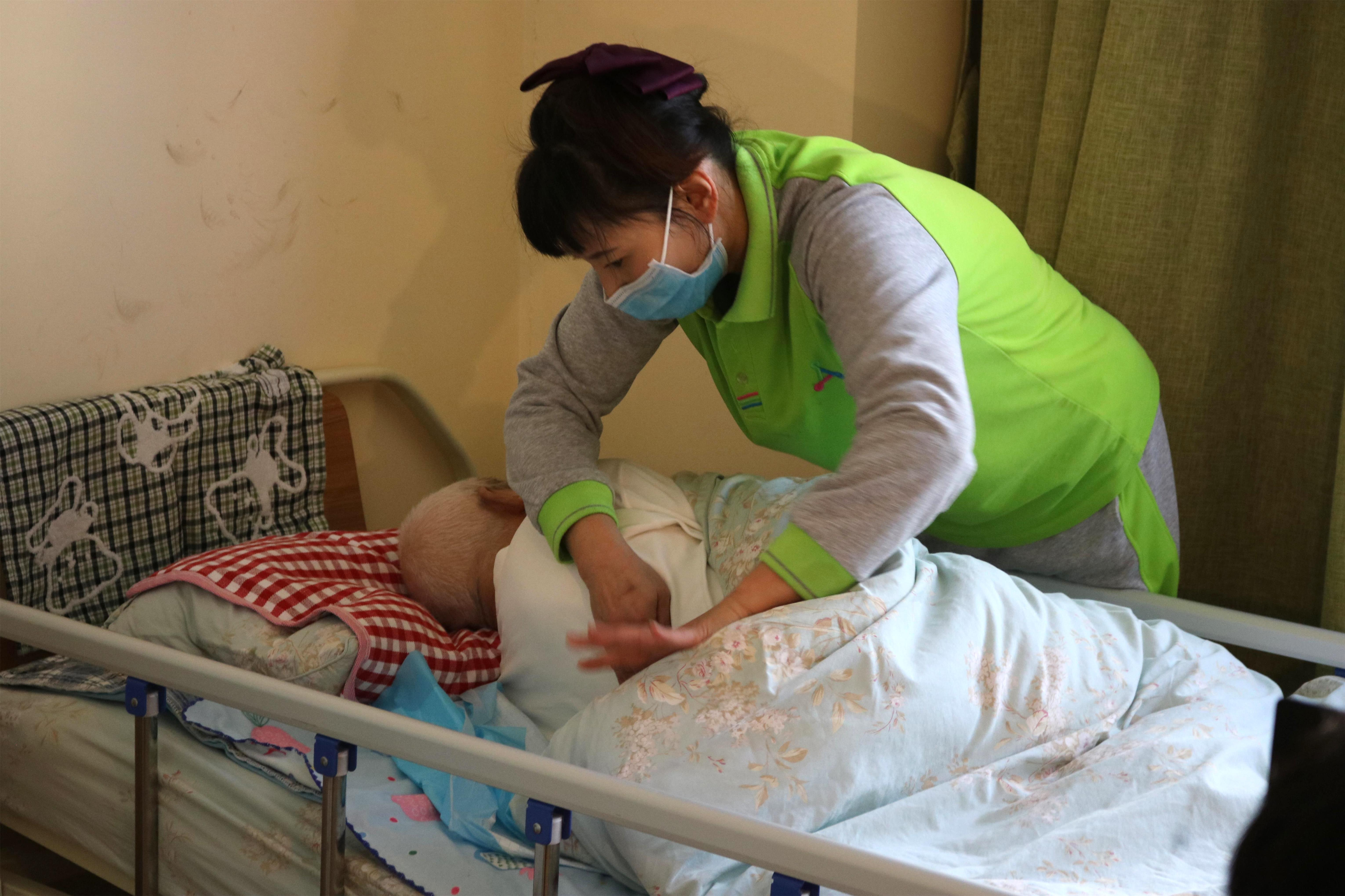 从大病保险到长护险：中国人寿服务“健康中国”建设，领跑普惠保障新赛道