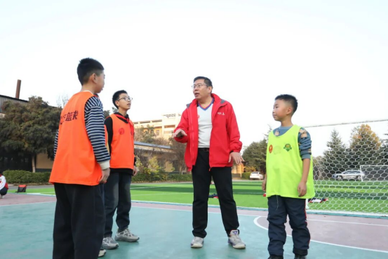 平安产险在山西常乐西侯村开展支教行动