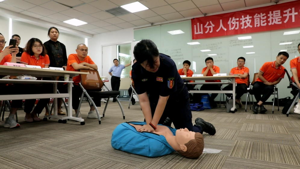 平安产险山东分公司：查勘员上演“黄金救援”，诠释“平安守护者”的温度与担当