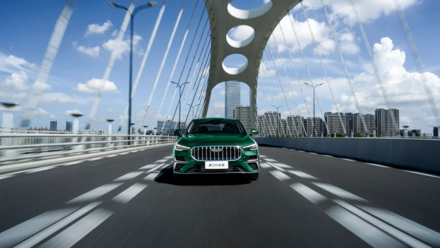 世界家轿 中国帝豪：第5代帝豪6.59万元起荣耀上市