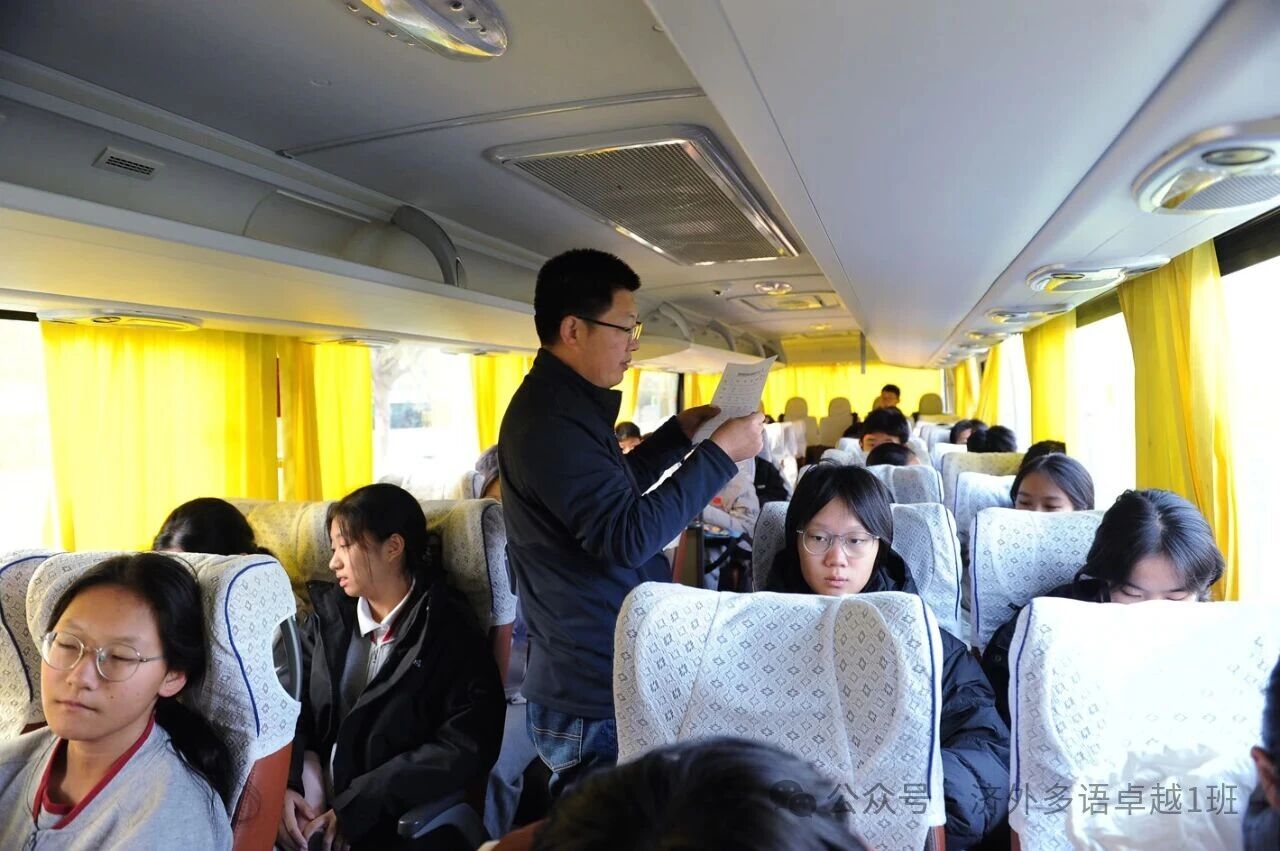 “行走的课堂”走进济南机床二厂和齐鲁工业大学