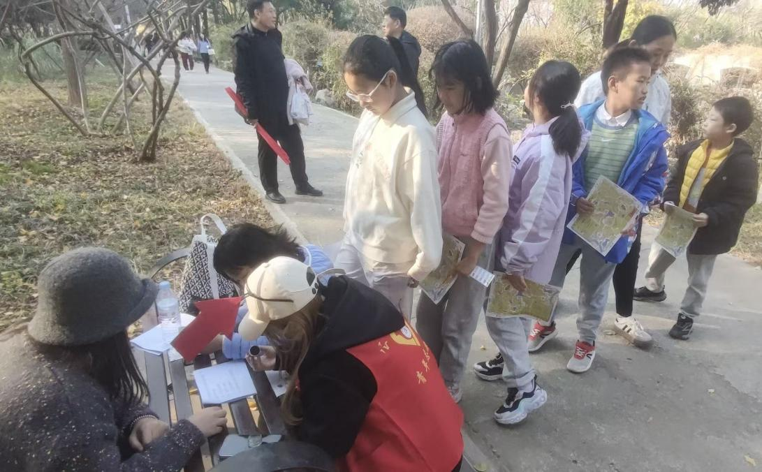 雏鹰展翅担气候使命 童心聚力绘绿色未来