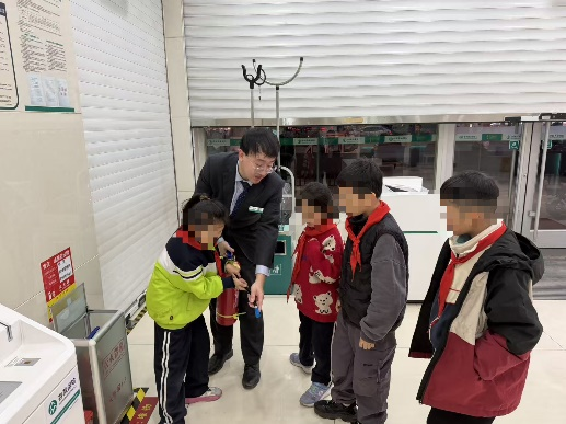 农行济南泺源纬二路支行:小小消防课,守护平安娃