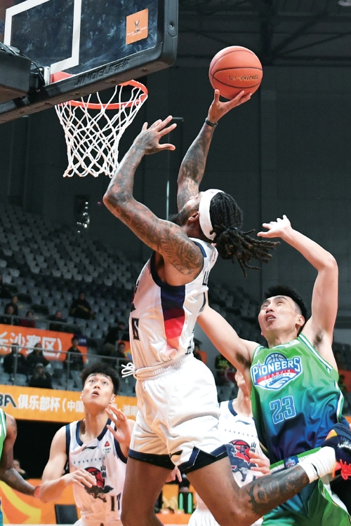 第二届CBA俱乐部杯赛开打,山东高速男篮取得开门红