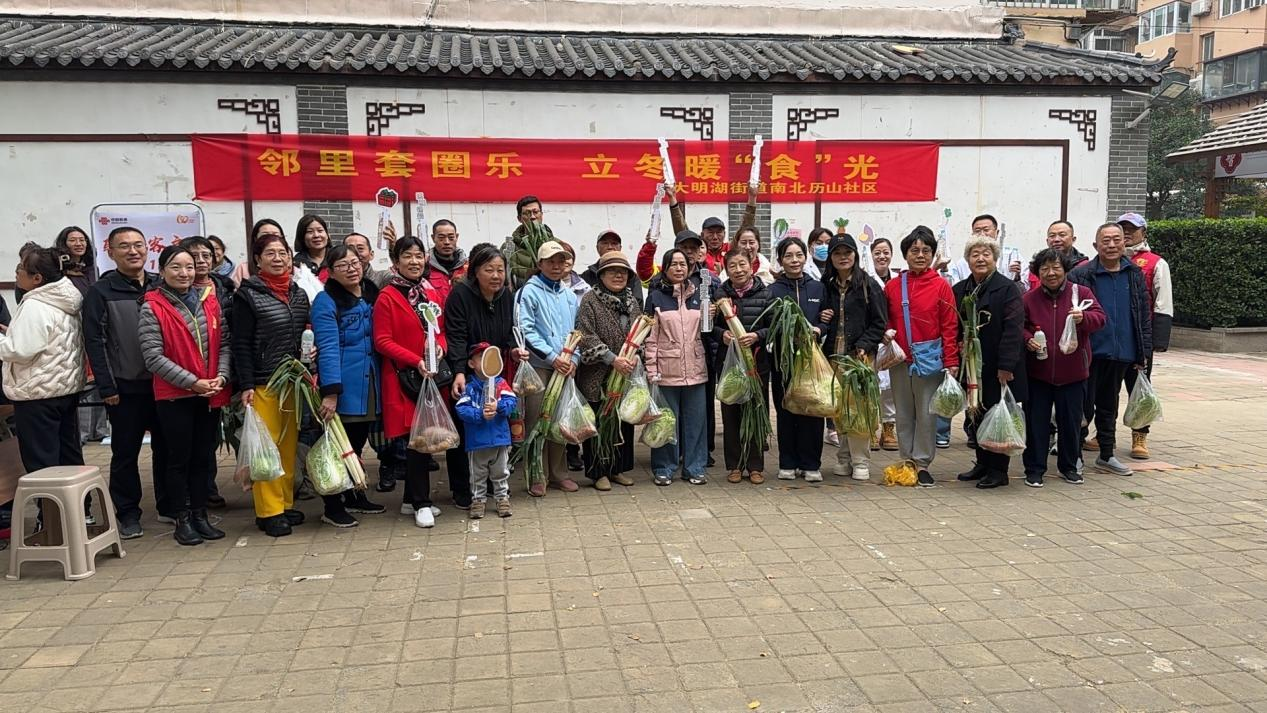 联通客户日 暖冬回馈季——济南联通多维志愿服务暖民心