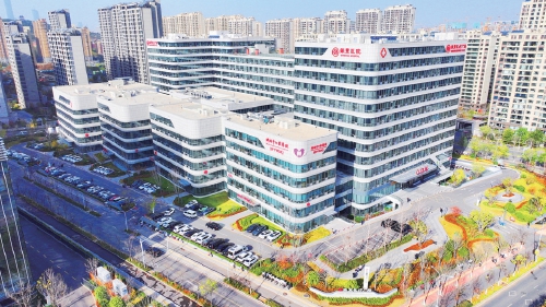 向“有限空间”要发展增量 历下区以项目赋能“一轴三区多园”城市发展新格局