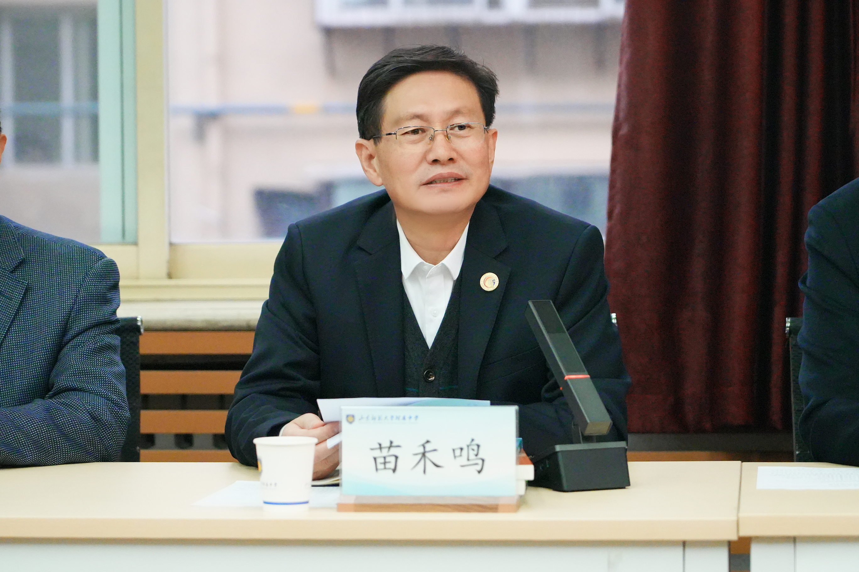 山东师大附中举行建校75周年丛书新书发布会暨“教育强国战略背景下教师发展标志性成果的构造与表达”座谈会