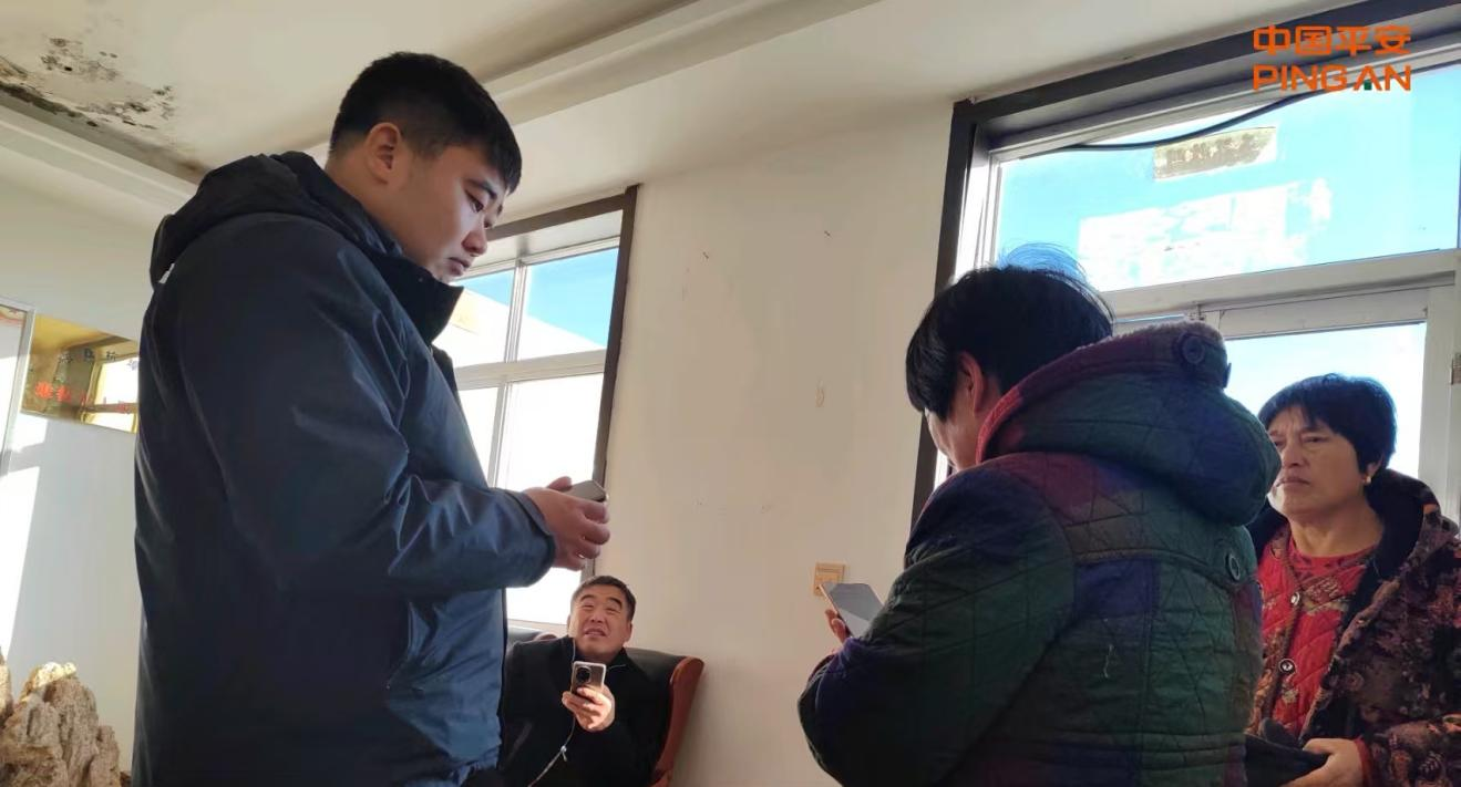 平安产险牟平支公司走进玉林店镇开展市民健康保宣传活动