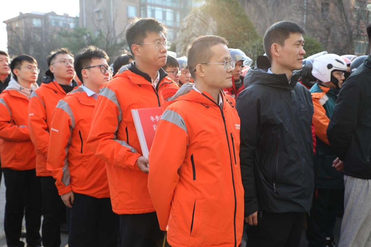 平安产险山东分公司：全省“冬季守护、平安出行，关爱两员、亮尾行动”主题活动正式启动