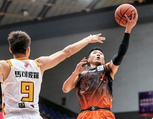 邱彪再战老东家，山东男篮力争三连胜