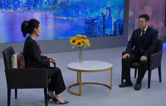 比翼双飞孙翼飞：教育新视野