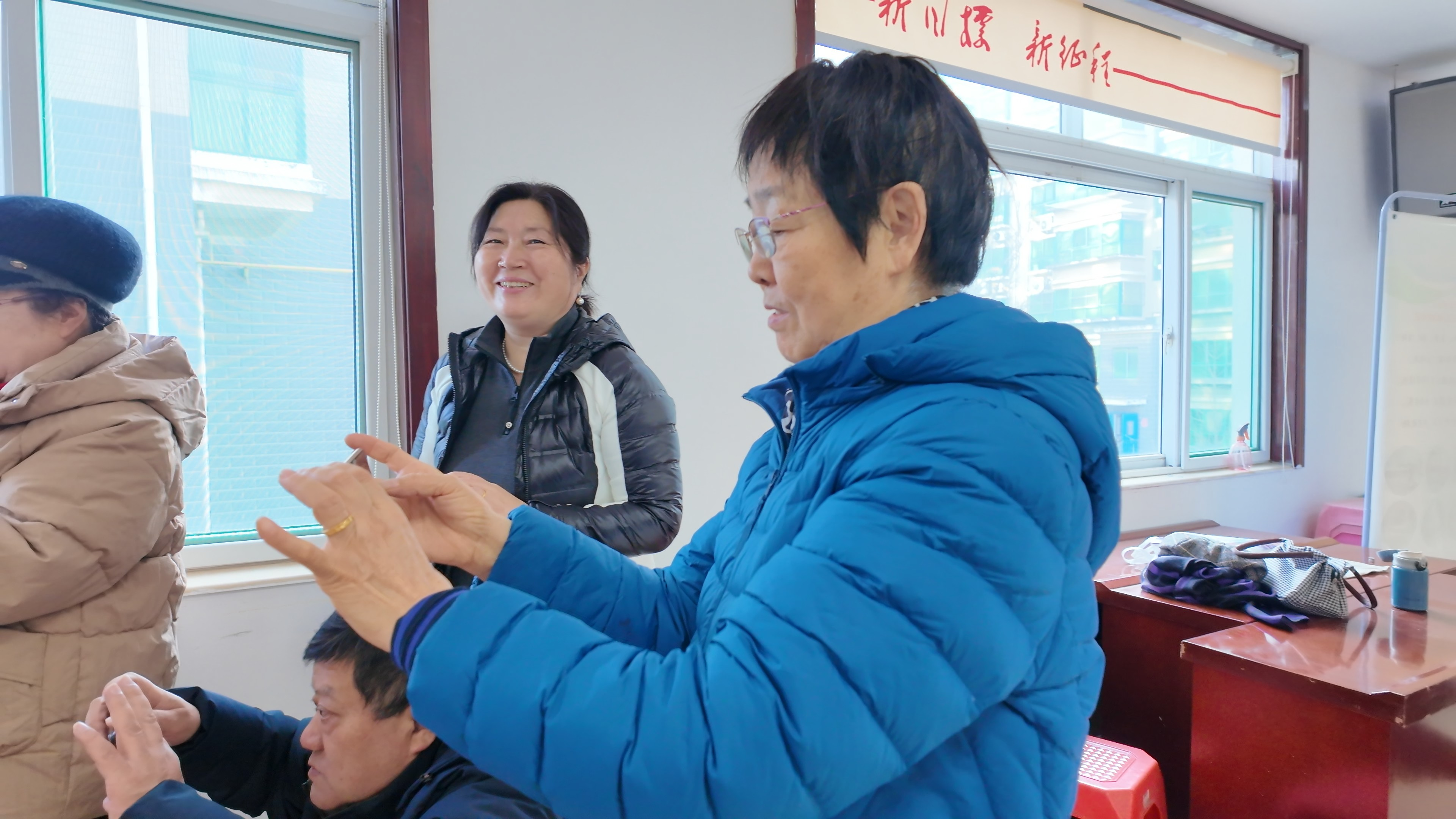 融媒·见证丨成立社区社会企业,从“等米下锅”到“自我造血”——幸福感,“赚”出来!