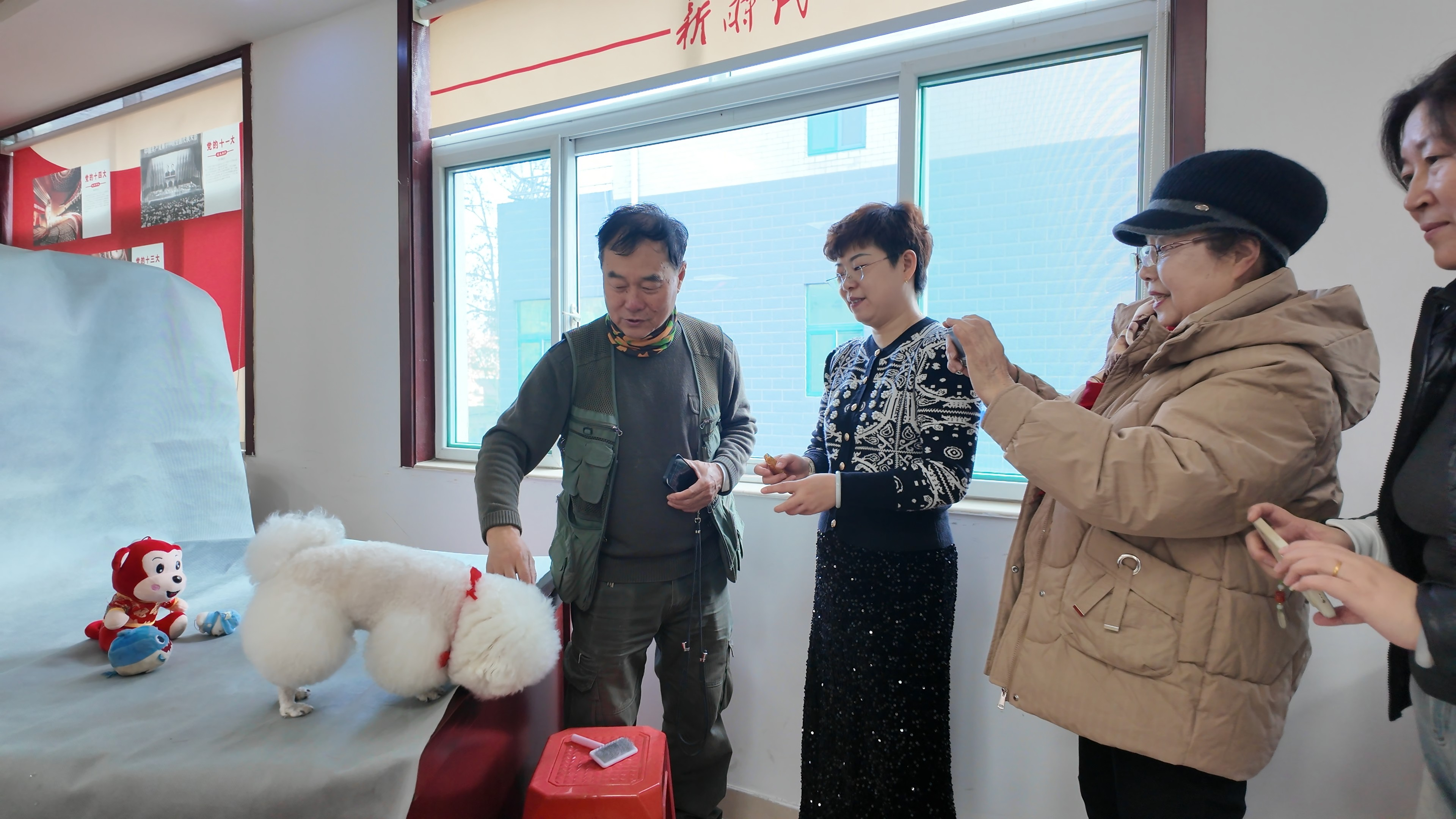 融媒·见证丨成立社区社会企业,从“等米下锅”到“自我造血”——幸福感,“赚”出来!