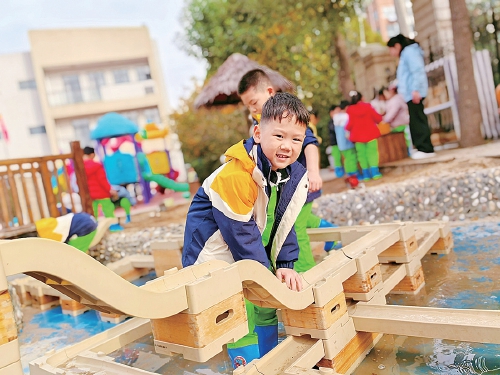 济南幼高专常春藤附属幼儿园打破年龄局限与功能边界 创新构建“全适弹性育人”新模式