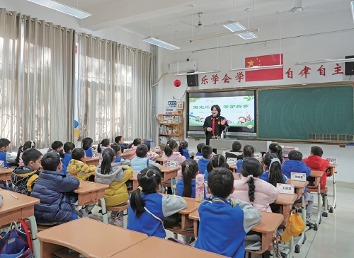 市中区法院：微光汇聚 法护新芽