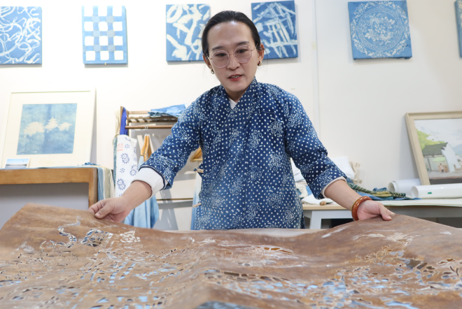 融媒·画像丨北京白领，回乡“染”出春天——靛蓝色的事业