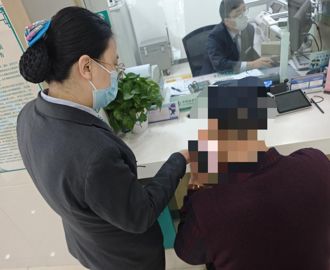 农行济南泺源制锦市支行:无声交流农情流纸上