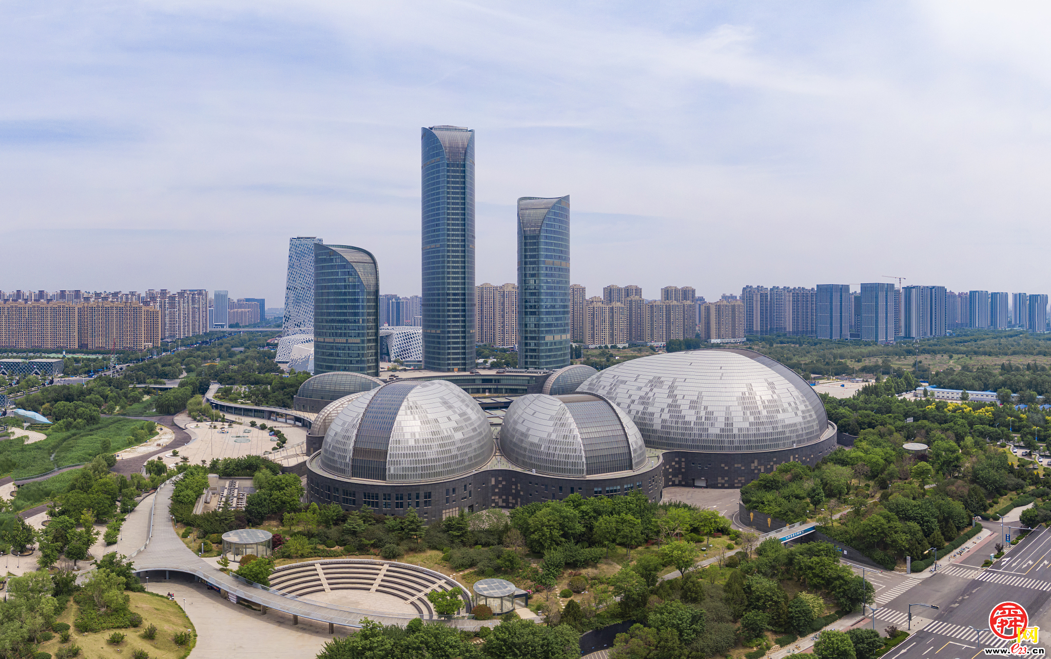 济南西城：轨道上的“诗与远方”