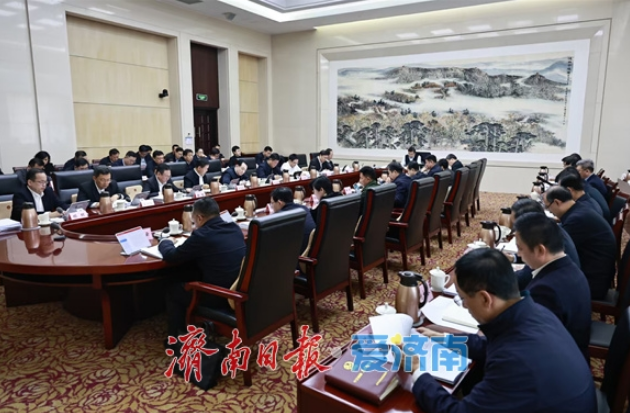 市委常委会召开会议 学习贯彻习近平总书记重要讲话重要指示精神 研究元旦春节期间工作、全面从严治党、抓基层党建等事项