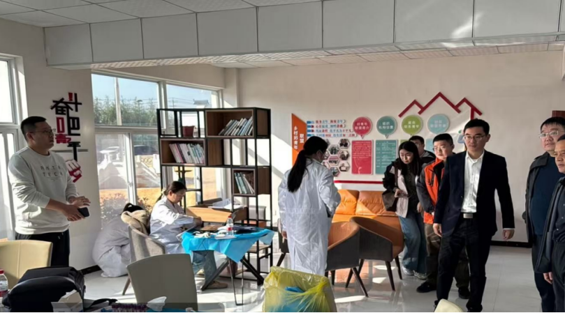 平安产险泰安中心支公司：东平支公司医疗下乡，送温暖