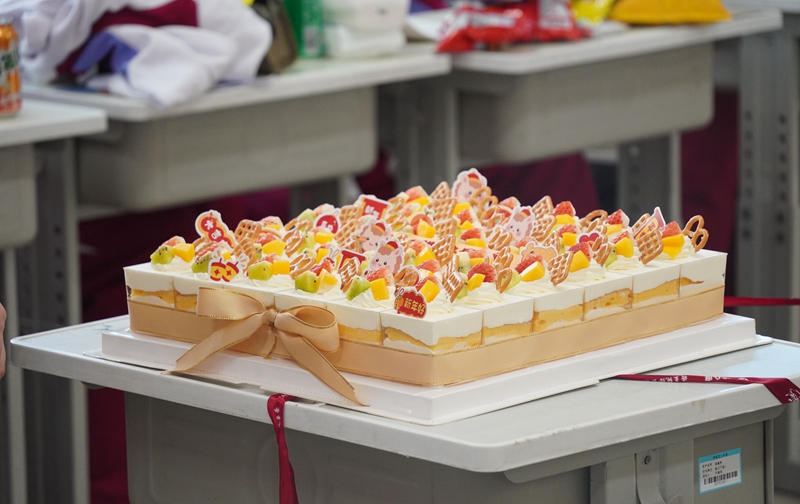 青春筑梦迎新年 欢歌笑语满校园 济南二中举办班级元旦联欢会