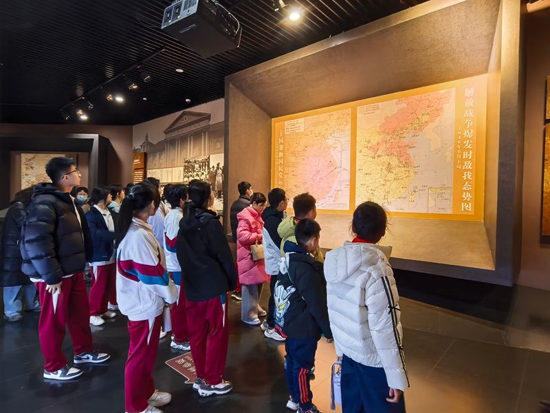 红色研学路 思政一体化 ——济南二中携手大中小学打造行走课堂