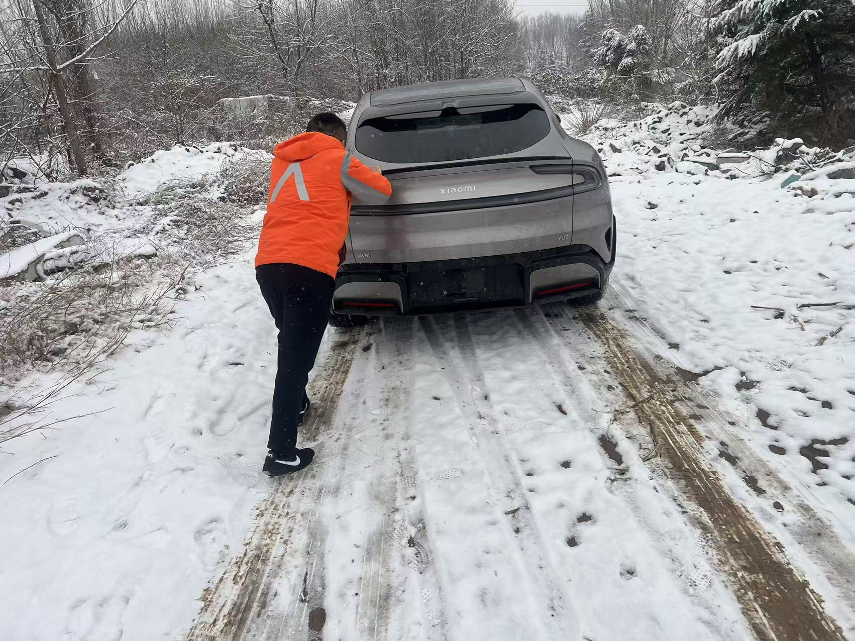 平安产险潍坊中心支公司：雪天救援暖人心，平安服务不降温