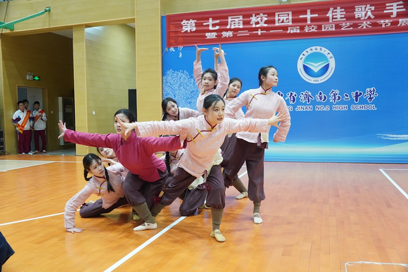 青春放歌，向美而行 ——济南二中成功举办第七届校园十佳歌手大赛暨第二十一届艺术节展演
