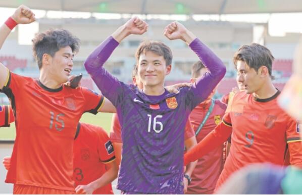 “被队友抛起的瞬间，我曾多次梦到” U23国足门将李昊告诫自己：千万不能“飘”