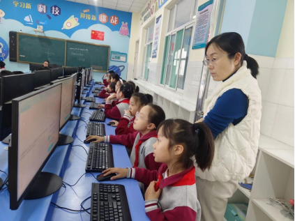 声有色 经典传承——明睿小学首届诗词机考大赛收官