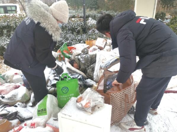 极寒天气下 织暖救助网 市救助中心全面加强流浪乞讨人员救助工作
