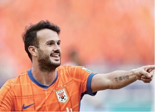 保留外援三叉戟，泰山队官宣续约瓦科