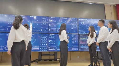 心怀“国之大者”做好“民之小事”——漱玉平民的转型答卷与健康使命