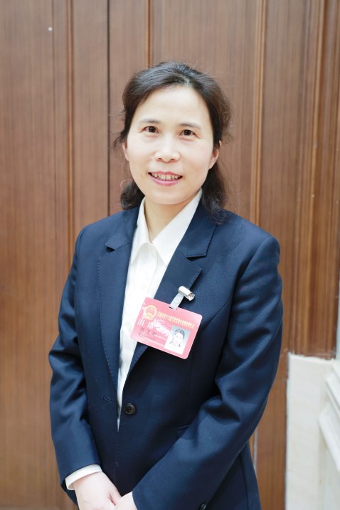 完善眼病“防筛诊”体系——访市人大代表雷玉琳