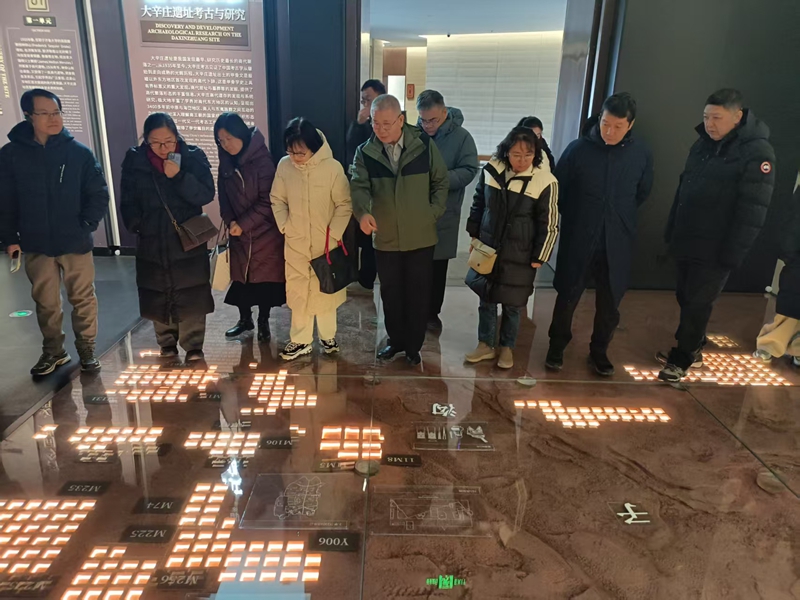 民进济南二中支部开展历史文化----教育资源调研活动