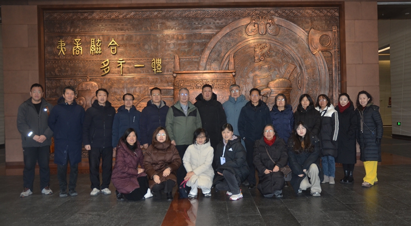 民进济南二中支部开展历史文化----教育资源调研活动