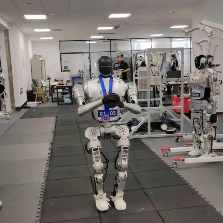 在“设备与硬件类”赛道脱颖而出 济南造机器人摘取全球教育科技界大奖